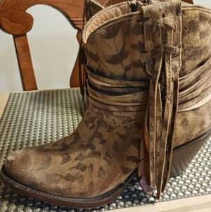 Lucchese Robyn Ankle Boot